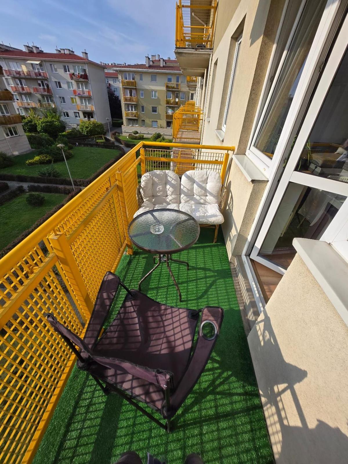 Wspomnienie Mlodosci Apartment Krakow Luaran gambar